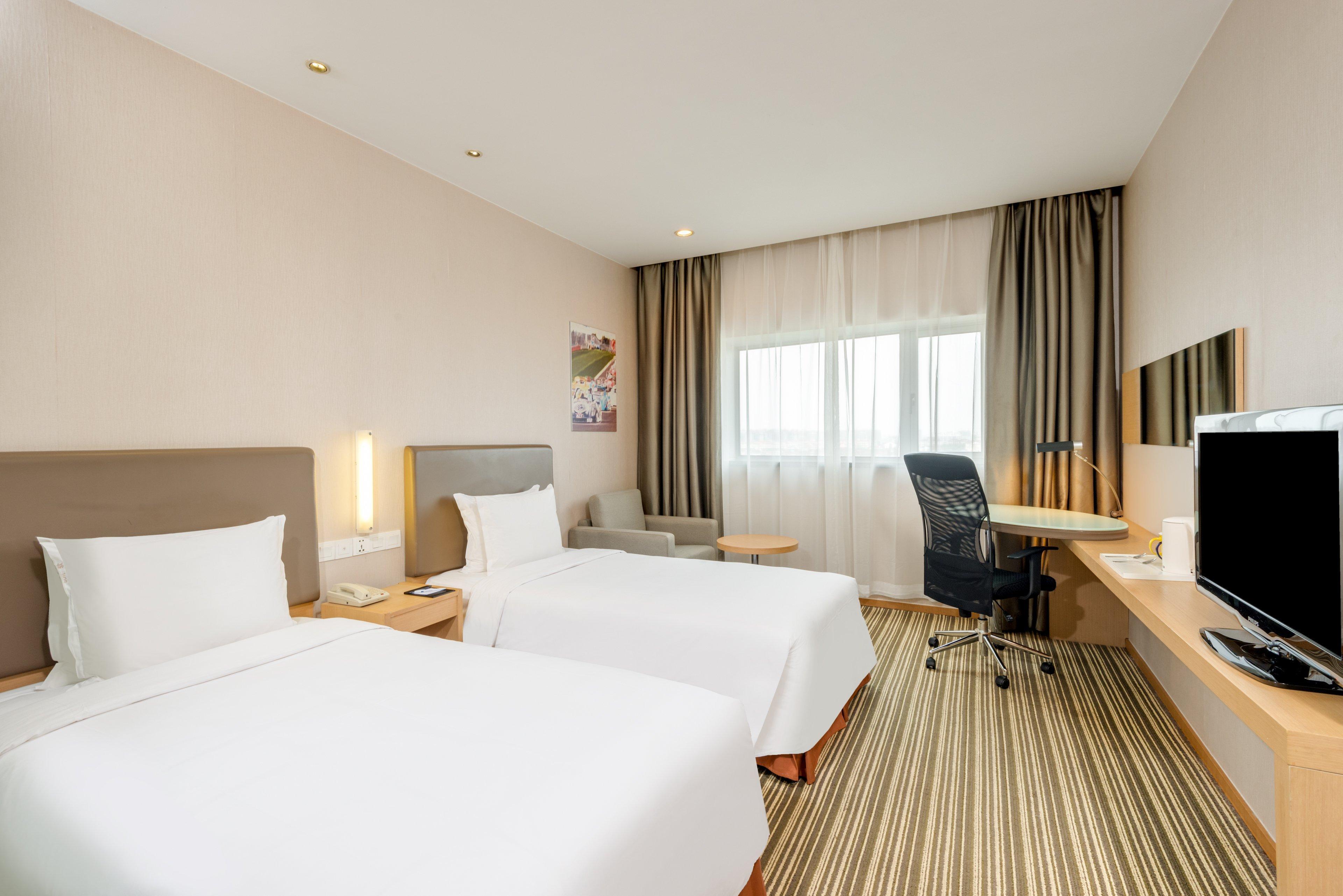 Holiday Inn Express Shanghai New Hongqiao, An Ihg Hotel Exterior photo
